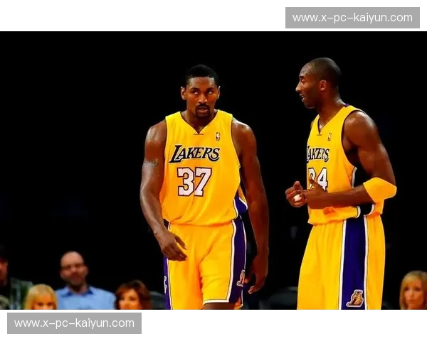 集锦湖人:传奇瞬间的光影集萃 集锦湖人:传奇瞬间的光影集萃