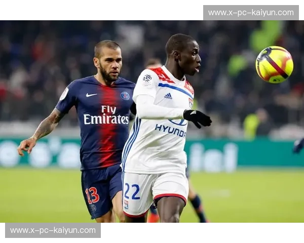 阿雅克VS图尔：法甲赛场上的宿命对决与绿茵荣耀